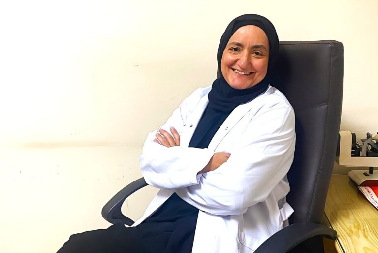 دكتورة-عزيزة-الجباس-طبيبة-نسا